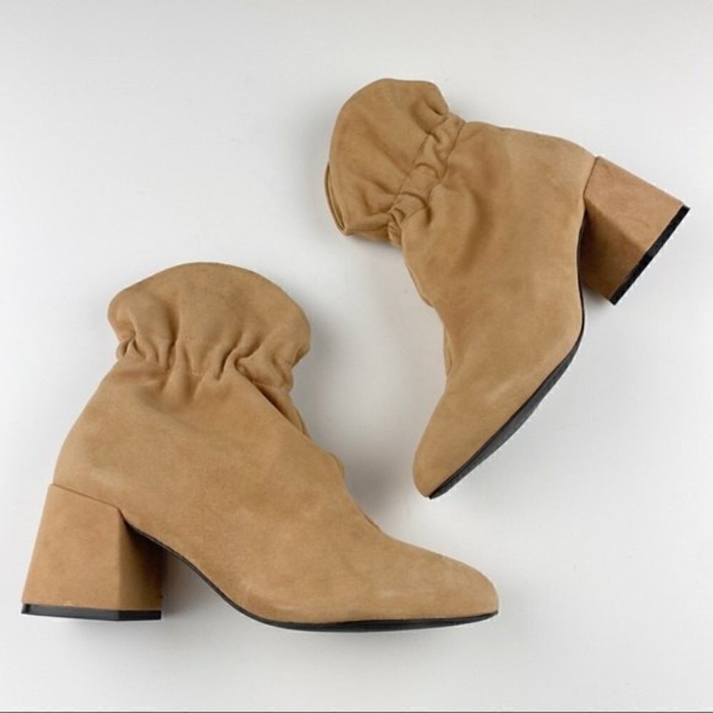 Schutz Catarine Suede Pull On Western Block Heel Ankle Booties Tan Size 7